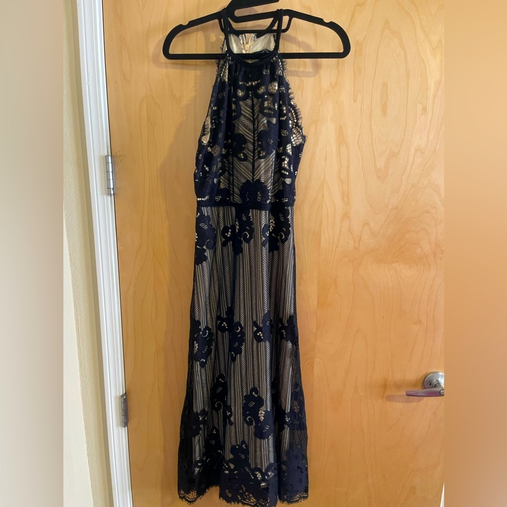 Black and cream lace Max Edition dress